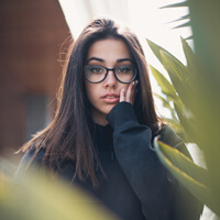 María